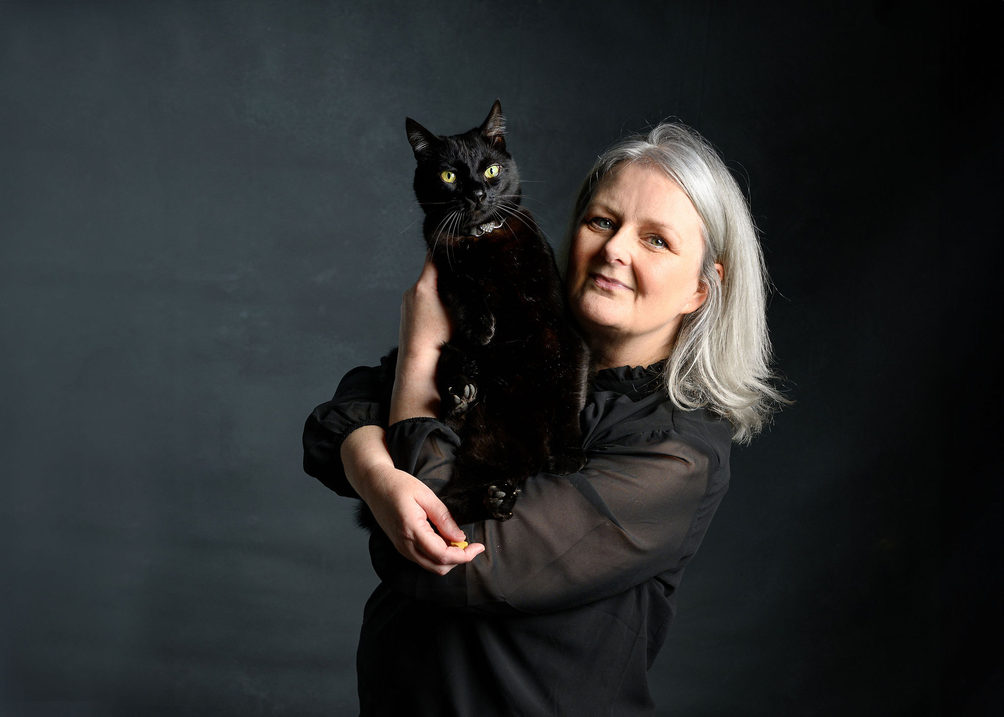 Heather Ennis, the artist, portrait.